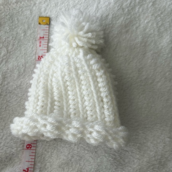 ❣️❣️For karinlouise ONLY❣️❣️ New! White Knitted Newborn Baby Beanie Hat - Picture 4 of 4